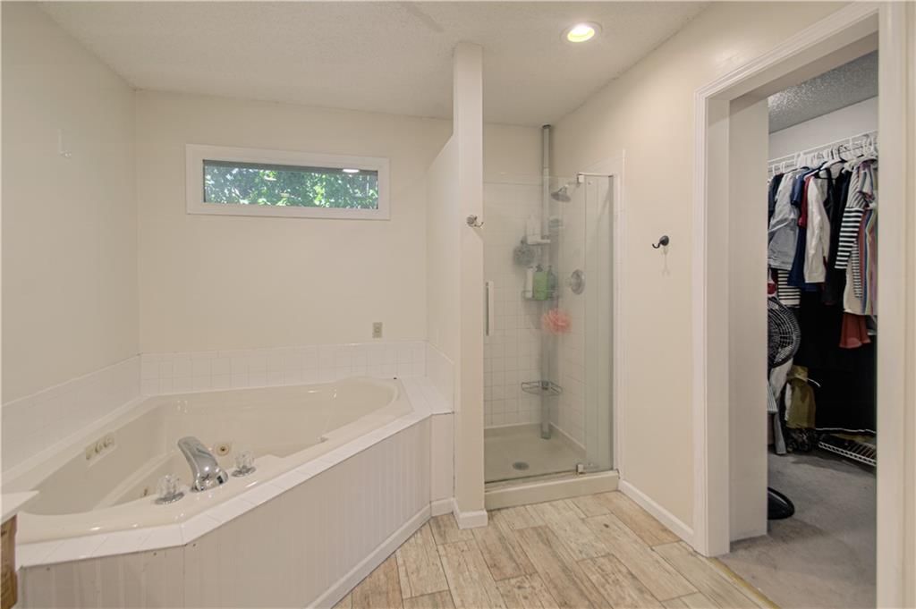 1500 Amesbury Avenue — photo 23