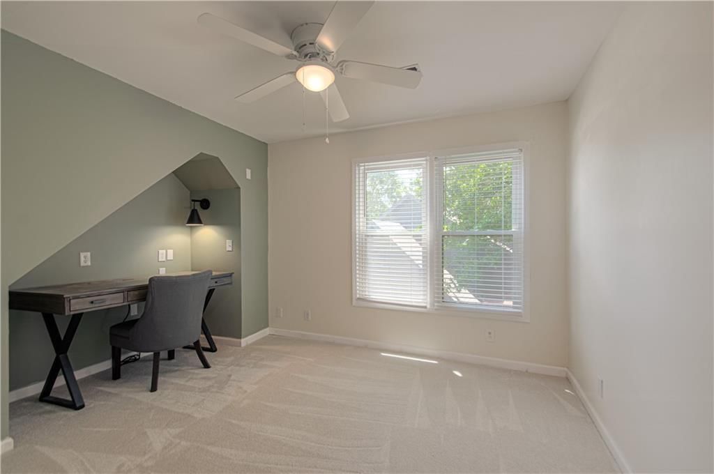 1500 Amesbury Avenue — photo 24