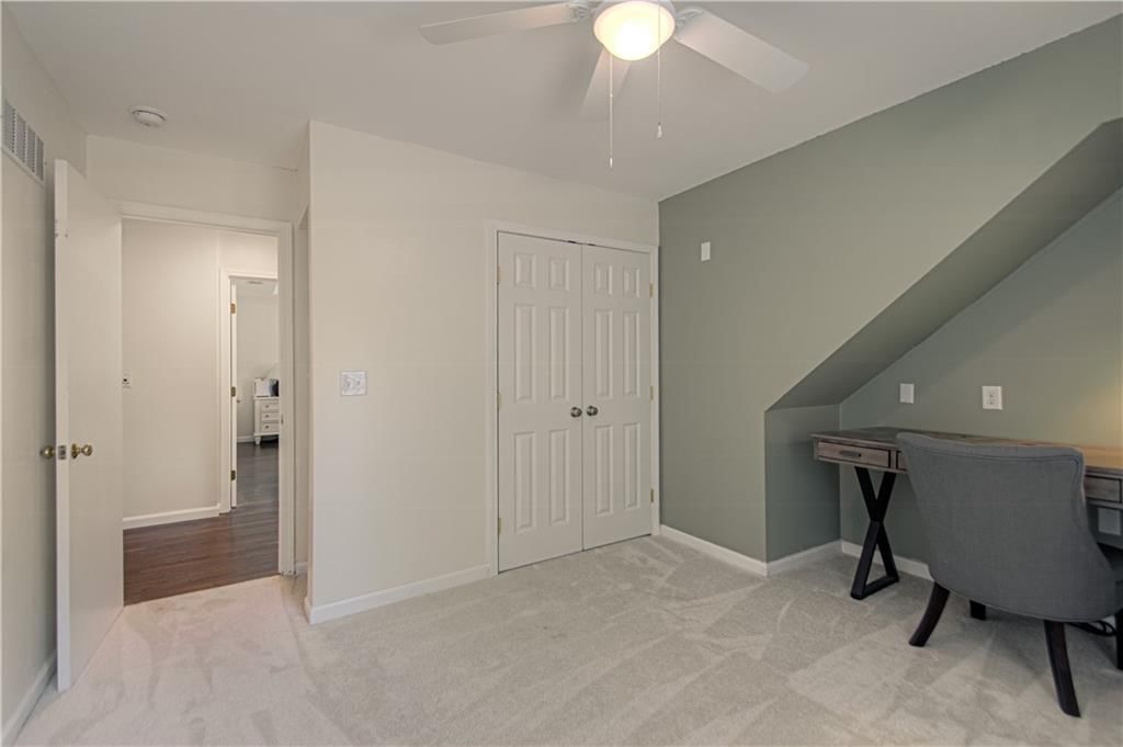 1500 Amesbury Avenue — photo 25