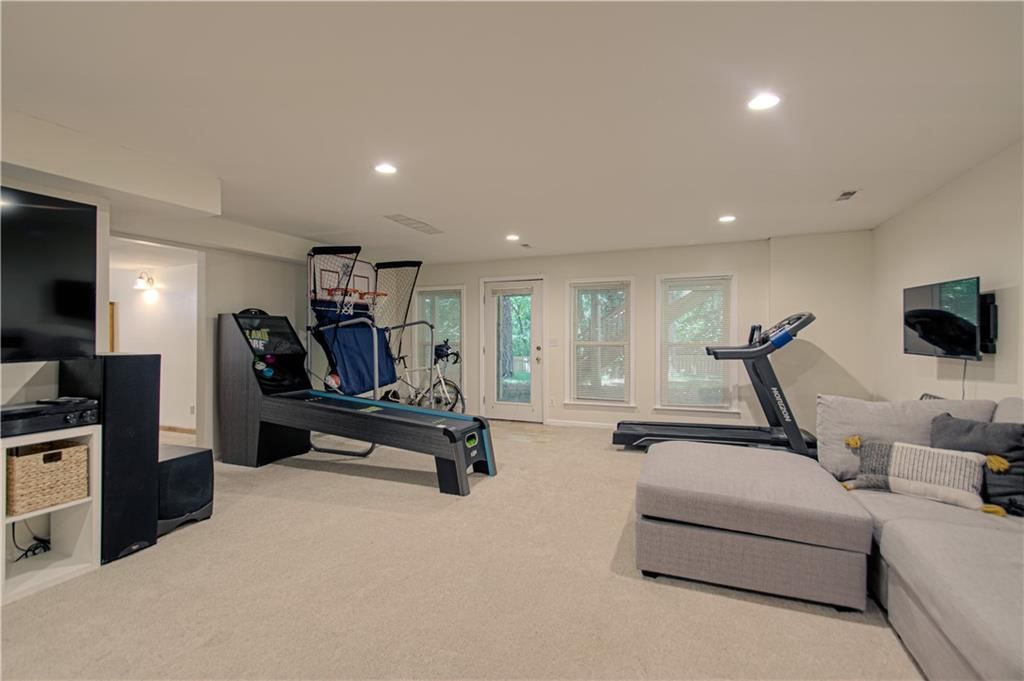 1500 Amesbury Avenue — photo 30