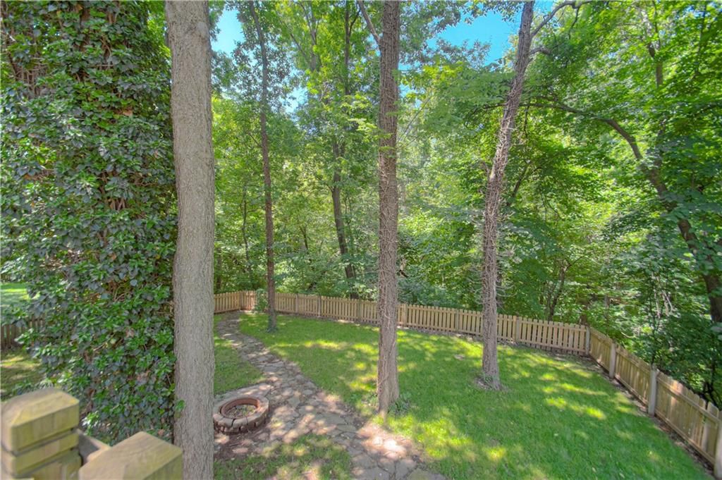 1500 Amesbury Avenue — photo 36