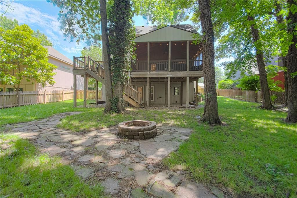 1500 Amesbury Avenue — photo 39