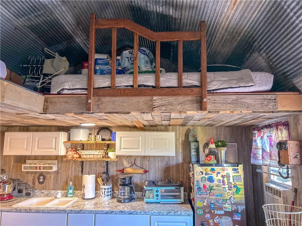 142 N Linn Valley Drive — photo 13