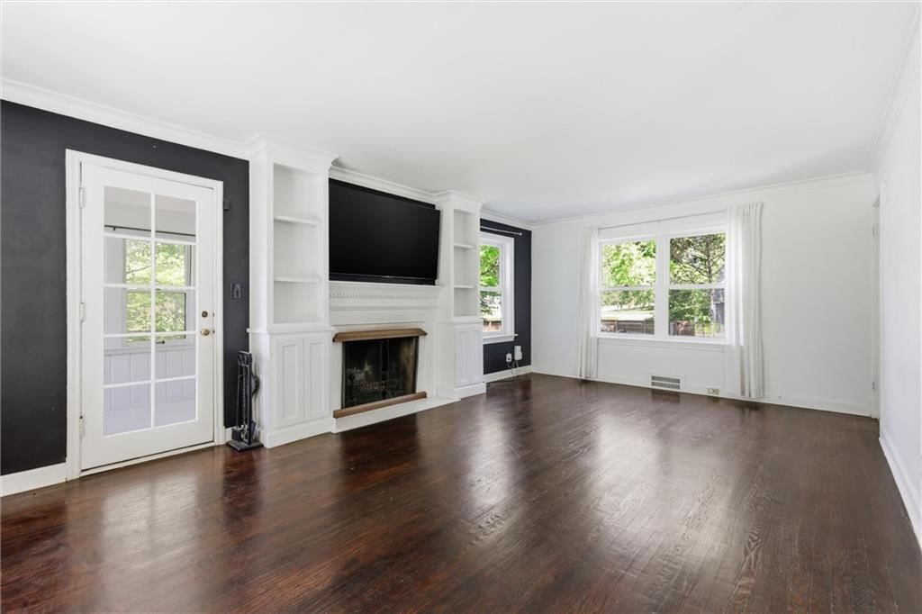 1124 W 77TH Street — photo 4