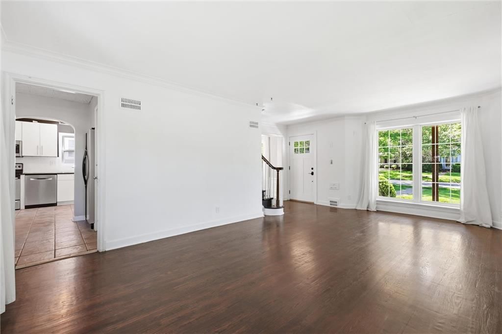 1124 W 77TH Street — photo 5