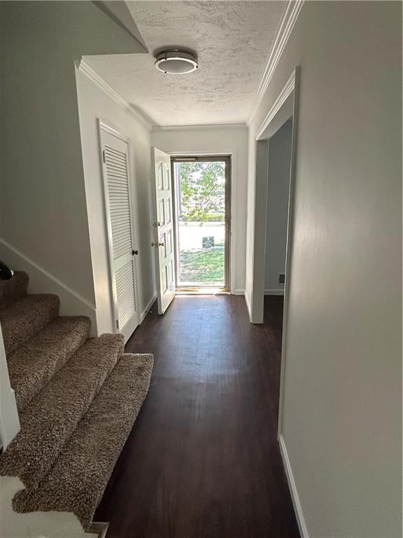 4290 Somerset Drive — photo 2