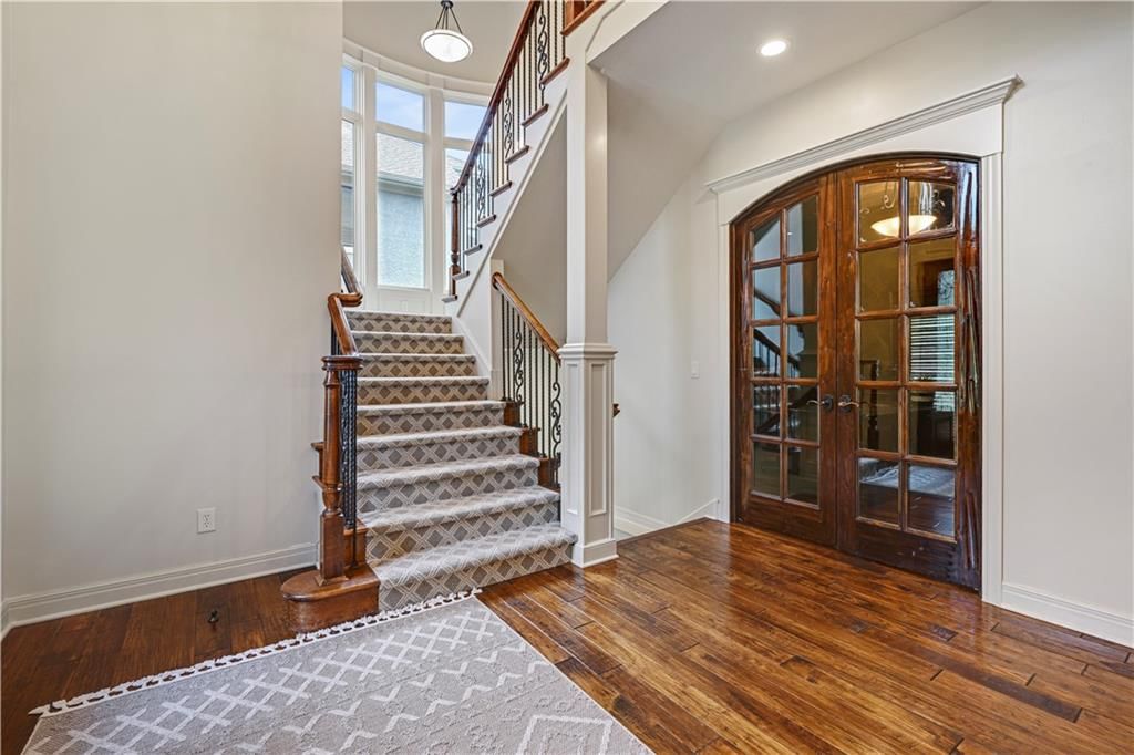 16328 Earnshaw Street — photo 3