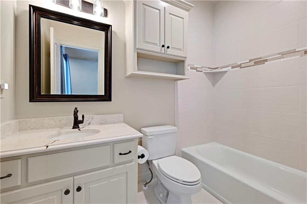 16328 Earnshaw Street — photo 35