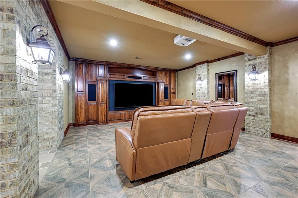 16328 Earnshaw Street — photo 44