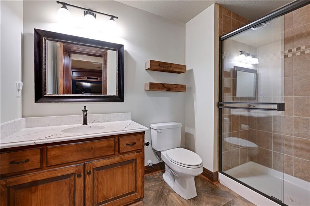 16328 Earnshaw Street — photo 47