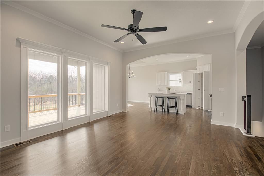 621 E 13th Street — photo 15