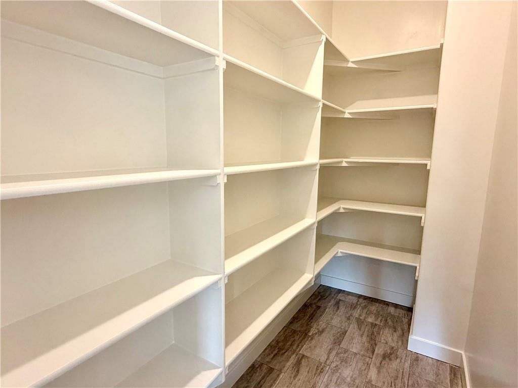 Photo 6 of 43 - 621 E 13th Street, Kearney, MO 64060