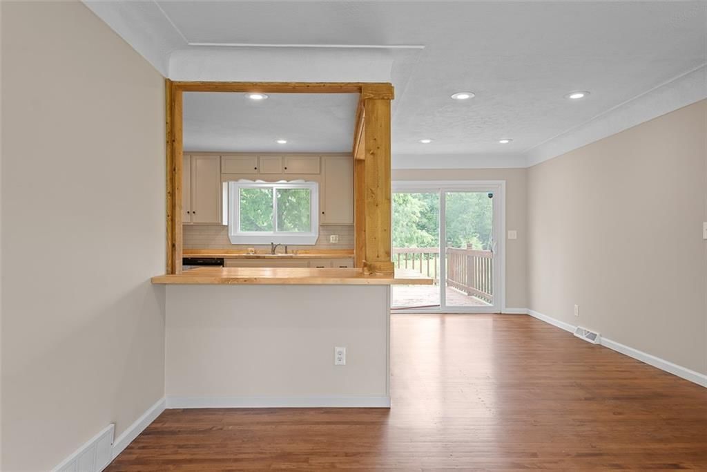 112 W Kay Street — photo 10