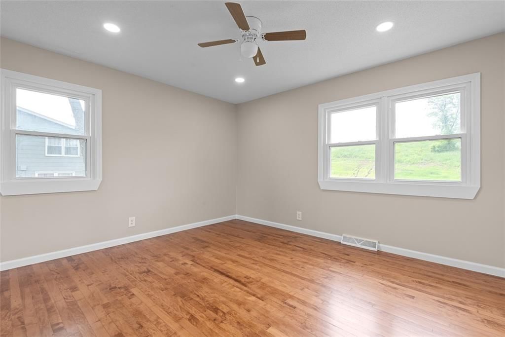 112 W Kay Street — photo 17