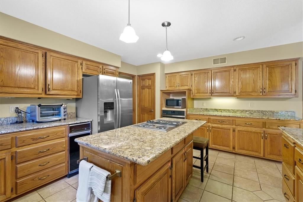 8214 W 99th Street — photo 13