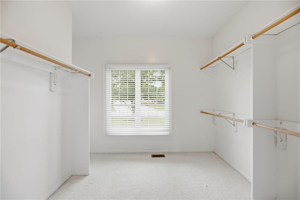 340 SE Chelsea Drive — photo 18
