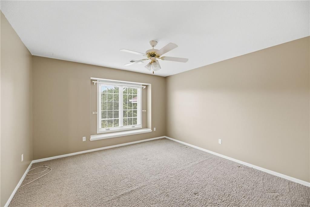 340 SE Chelsea Drive — photo 30