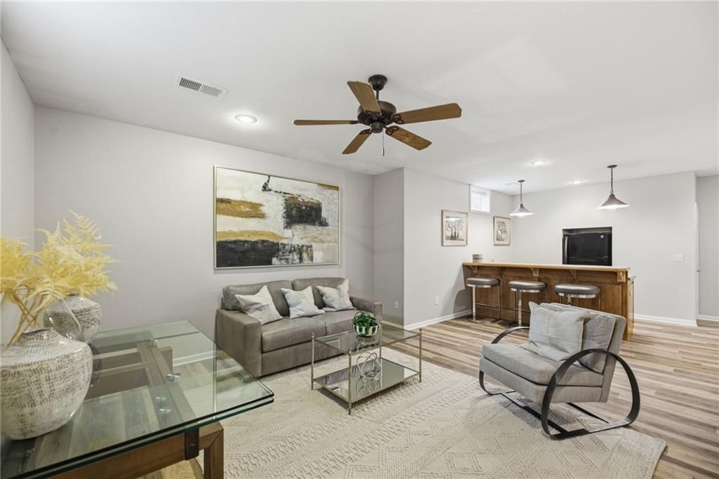 340 SE Chelsea Drive — photo 43