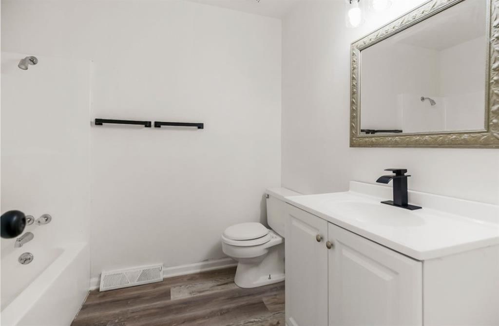 8819 E 61st Street — photo 14