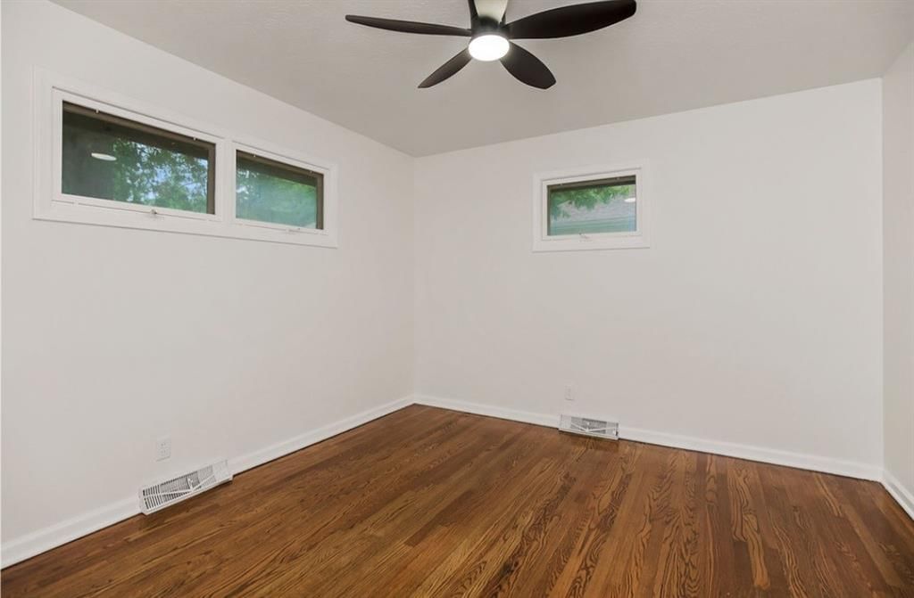 8819 E 61st Street — photo 15