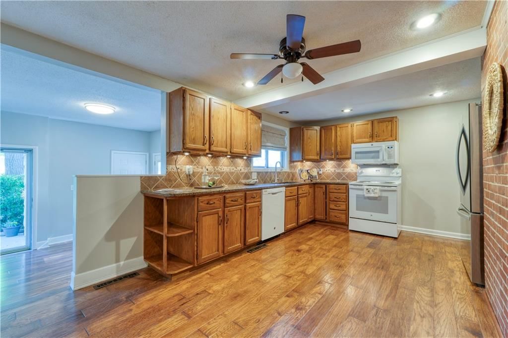 7605 Briar Street — photo 5
