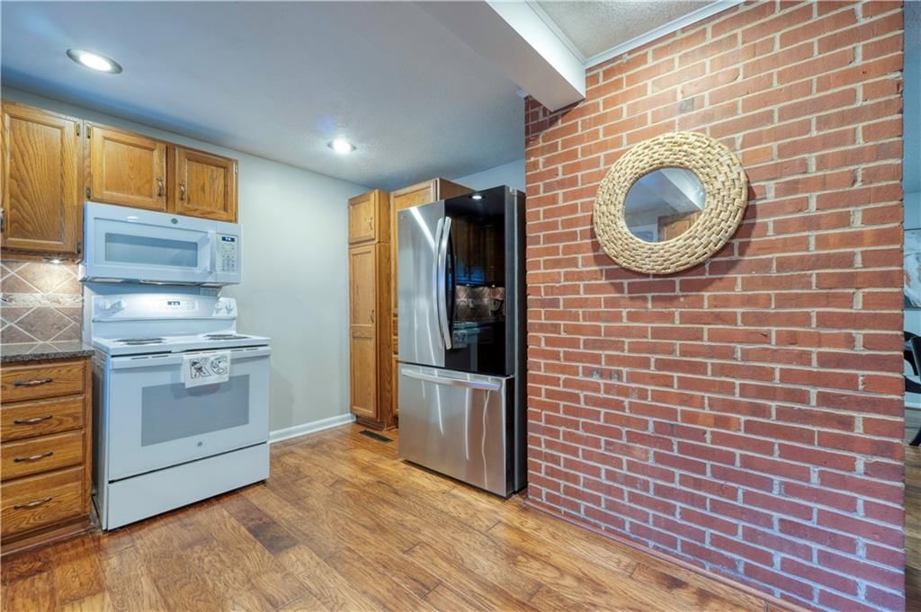 7605 Briar Street — photo 6