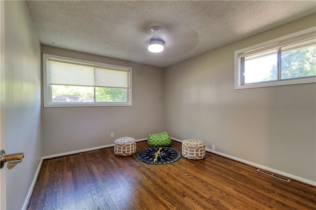 7605 Briar Street — photo 18