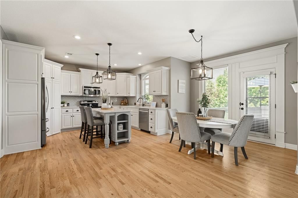 10878 S Hastings Street — photo 4