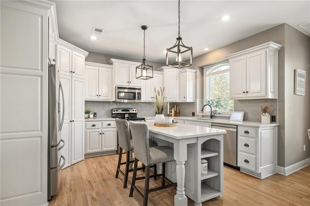 10878 S Hastings Street — photo 5