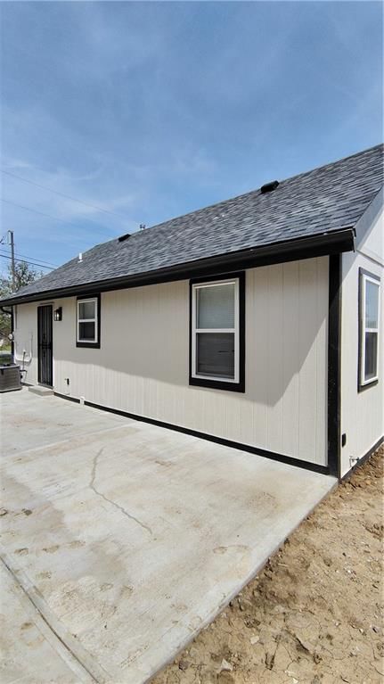 1300 Barnett Avenue — photo 3