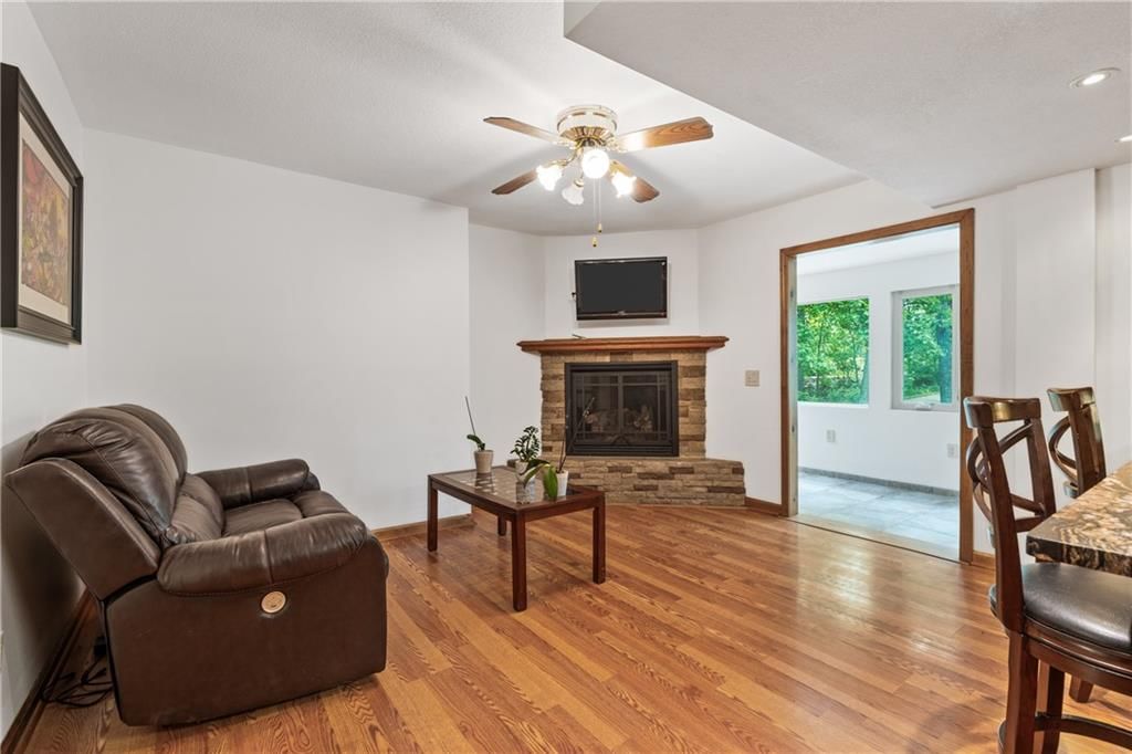 2405 E 125th Street — photo 14