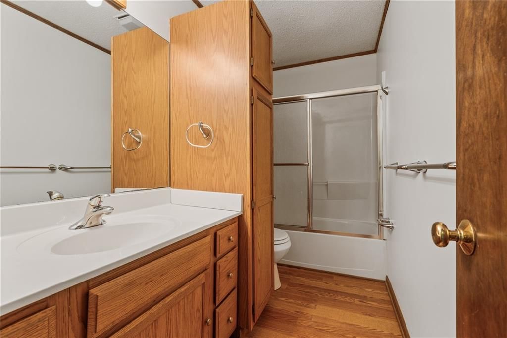 2405 E 125th Street — photo 26
