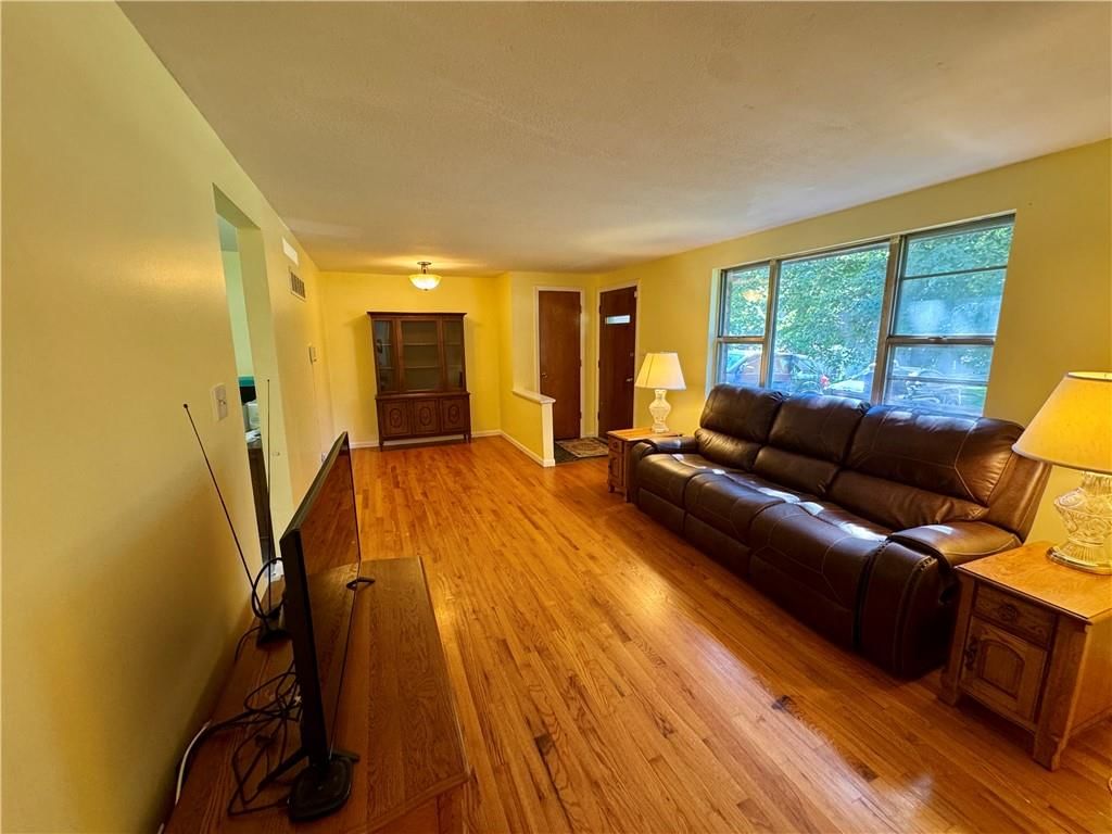 2809 Girard Avenue — photo 8