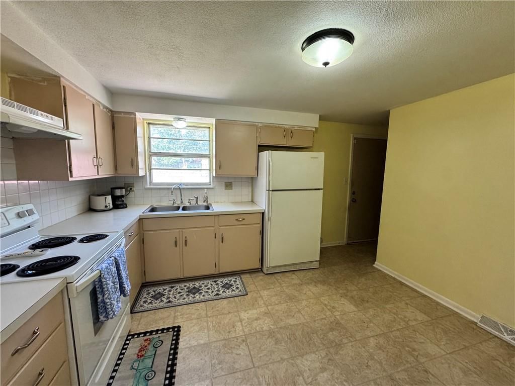 2809 Girard Avenue — photo 12