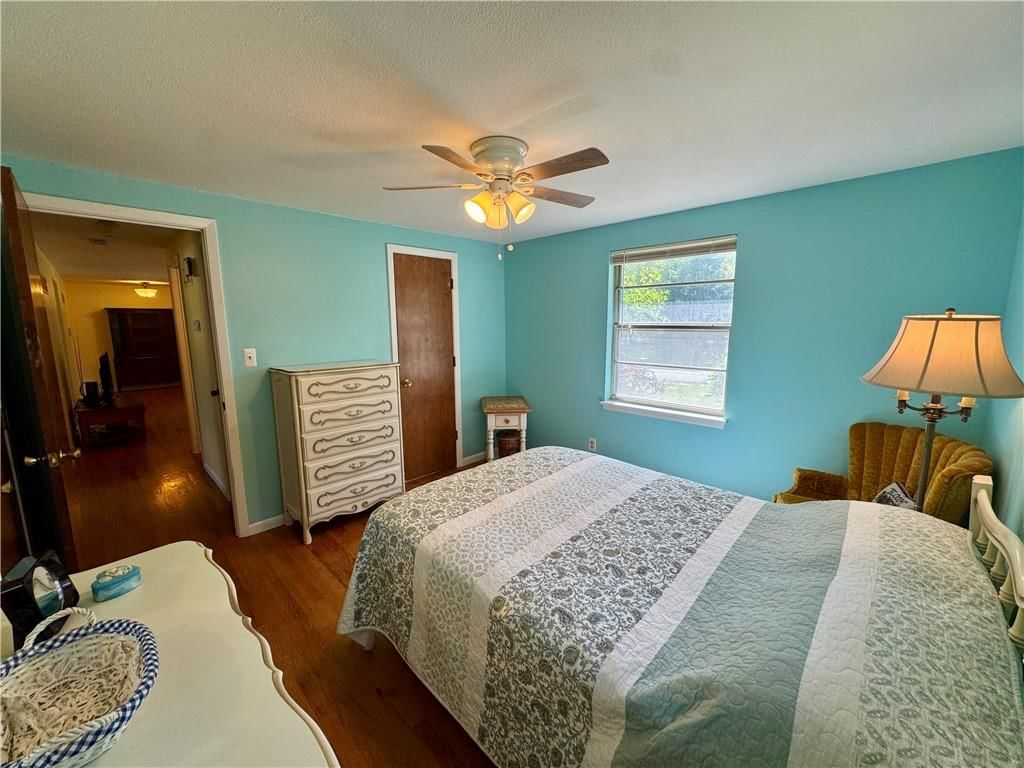 2809 Girard Avenue — photo 16