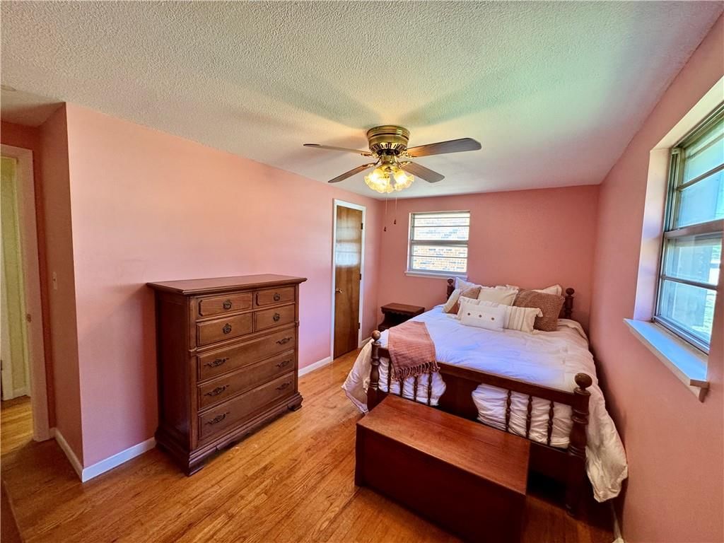 2809 Girard Avenue — photo 19