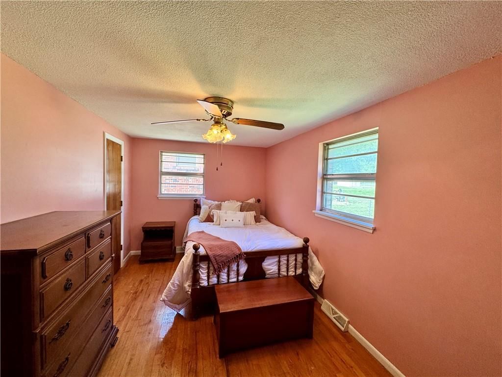 2809 Girard Avenue — photo 20