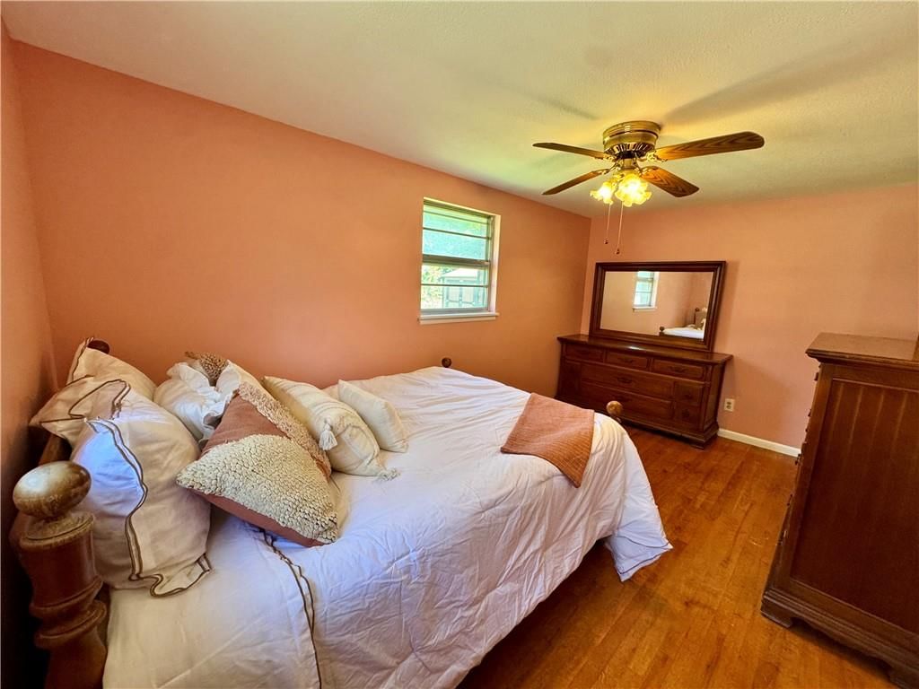 2809 Girard Avenue — photo 21