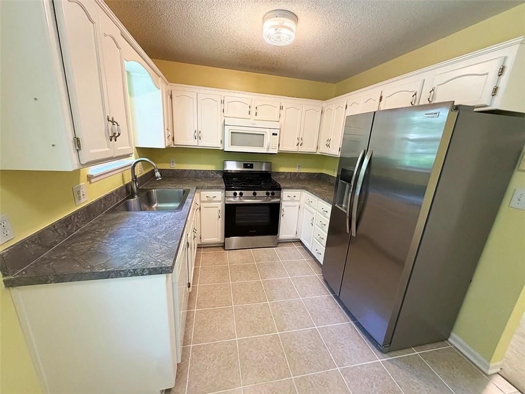 1024 E Gudgell Avenue — photo 7