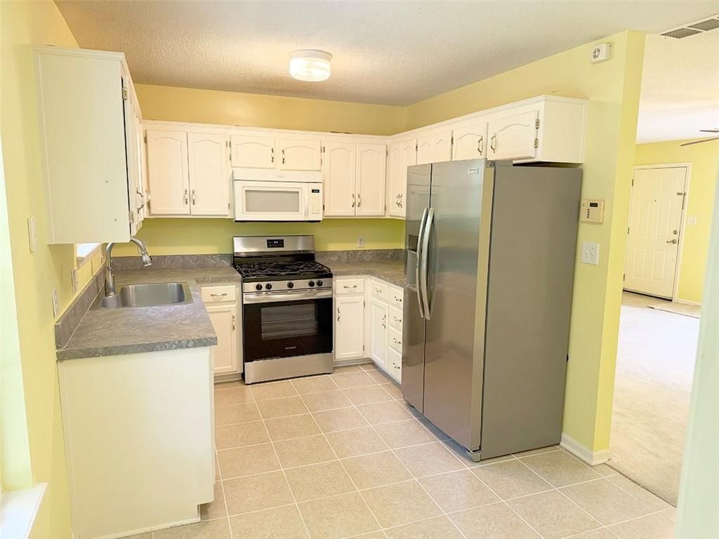 1024 E Gudgell Avenue — photo 10