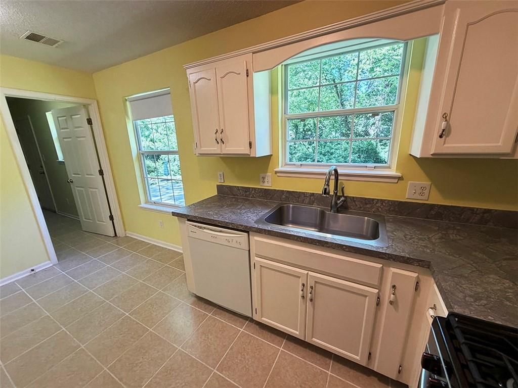 1024 E Gudgell Avenue — photo 18