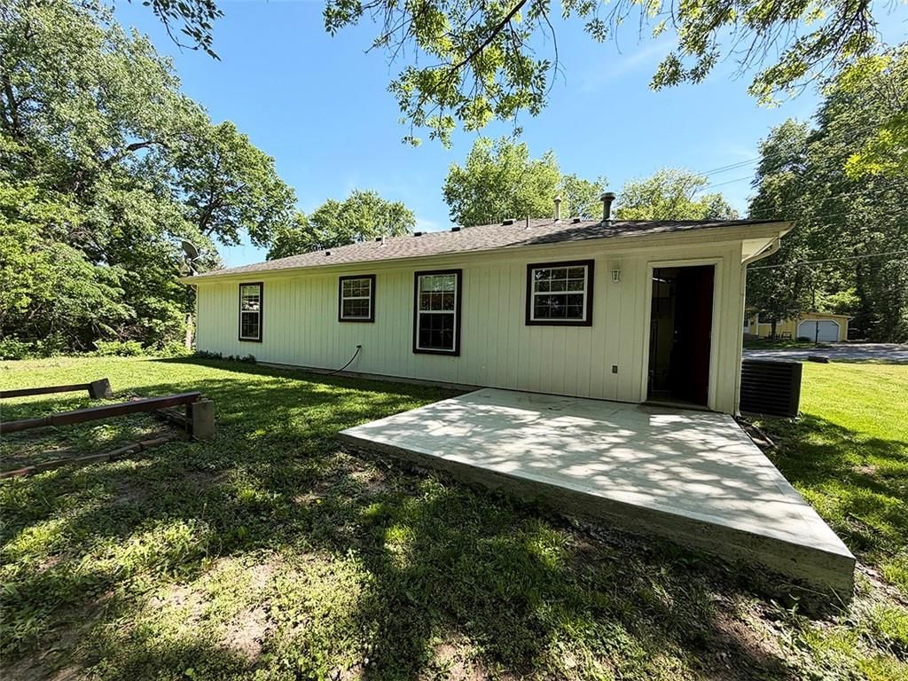 1024 E Gudgell Avenue — photo 45