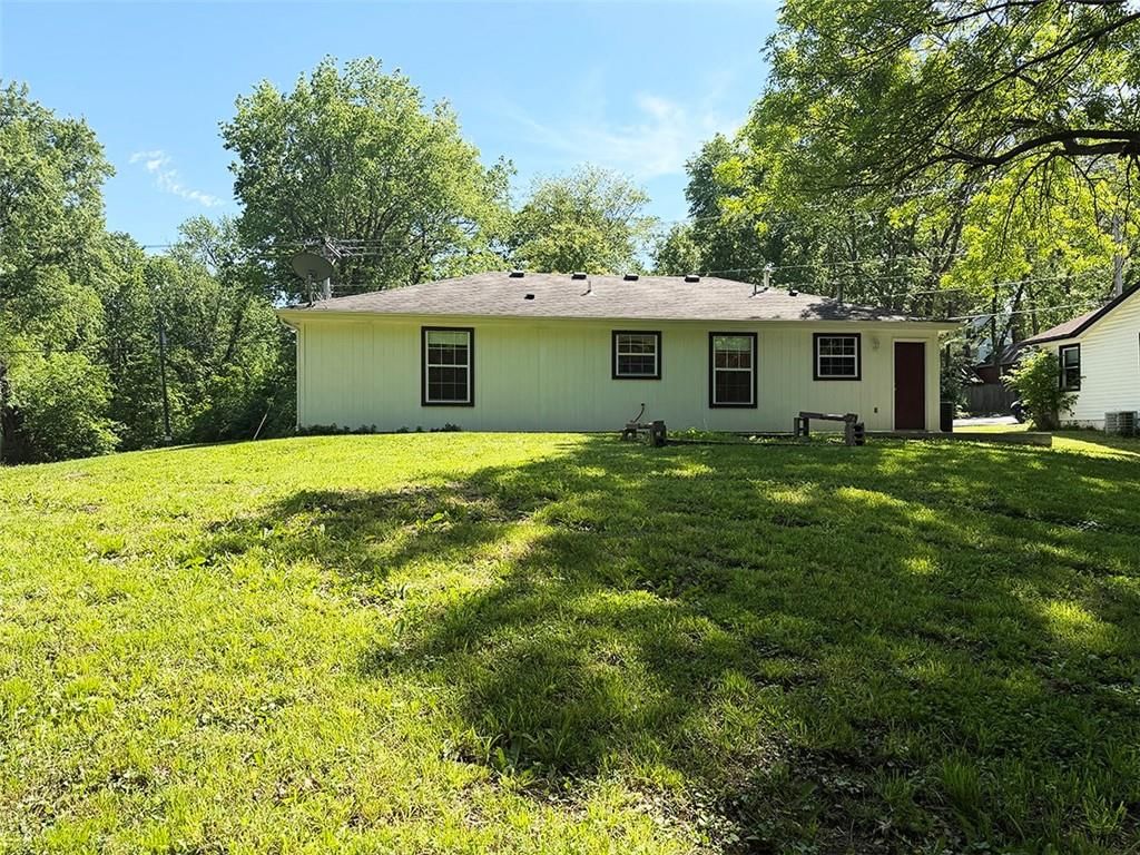 1024 E Gudgell Avenue — photo 51