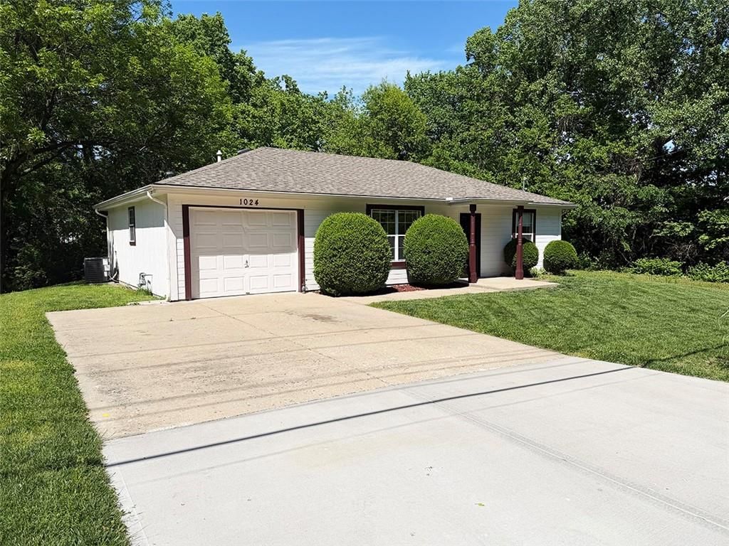 1024 E Gudgell Avenue — photo 62