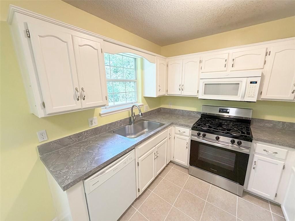 1024 E Gudgell Avenue — photo 77