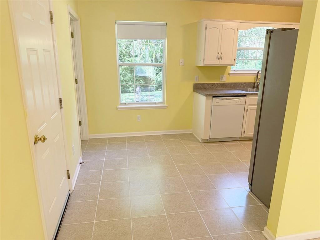 1024 E Gudgell Avenue — photo 83