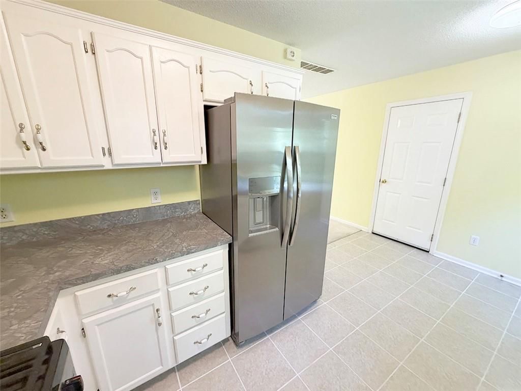 1024 E Gudgell Avenue — photo 85