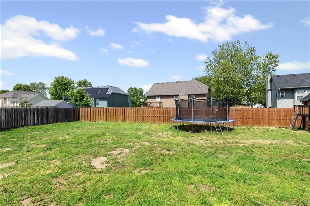 731 River Drive — photo 32