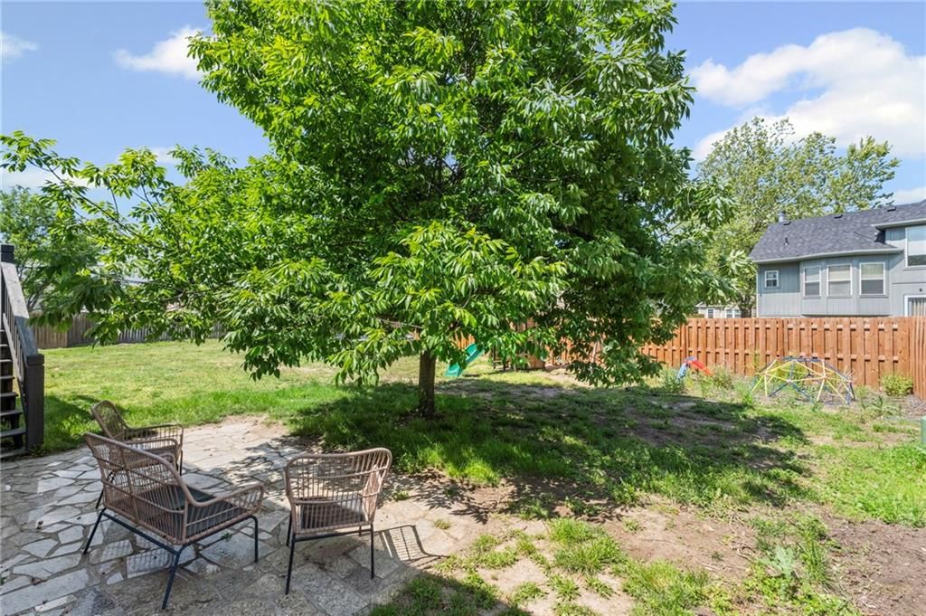 731 River Drive — photo 33
