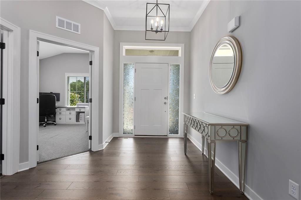 141 SE Griffin Street — photo 2